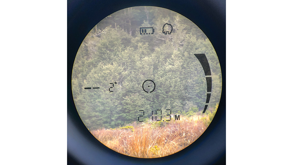 The view through the monocular eyepiece provides all necessary information at a glance.